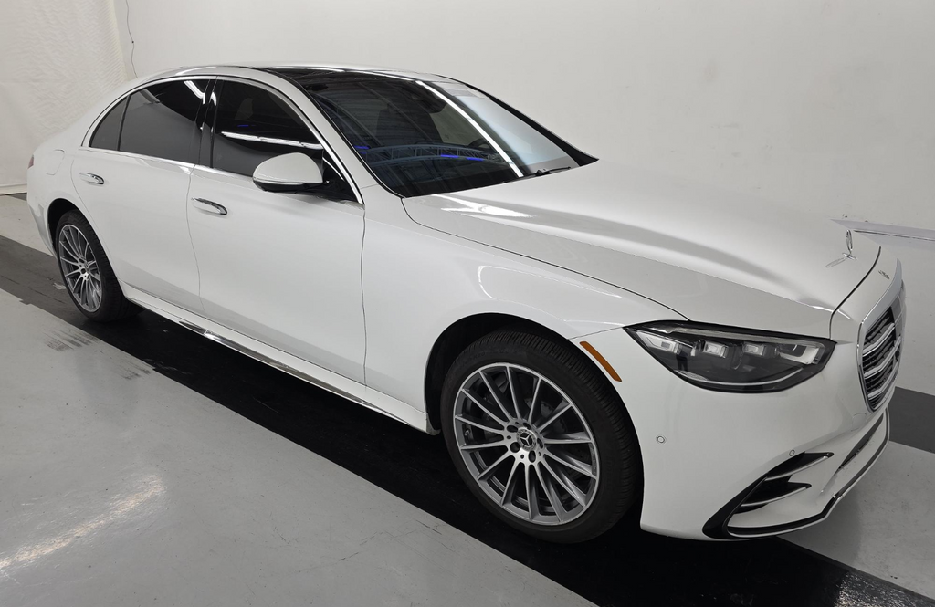MANUFAKTUR Moonlight White Metallic 2025 Mercedes-Benz S-Class S 580 4MATIC Sedan All-Wheel Drive 9-Speed Automatic