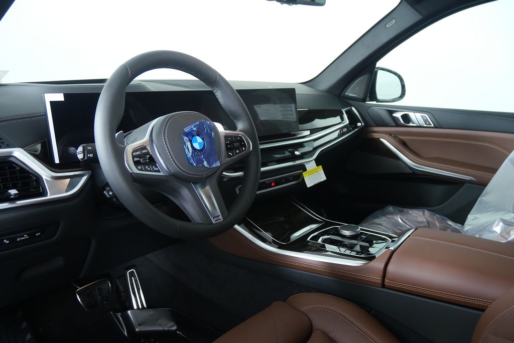 Thumbnail: 2026 BMW X5 - 13