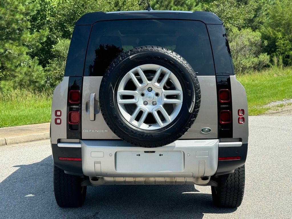 2023 Land Rover Defender 130 S 11