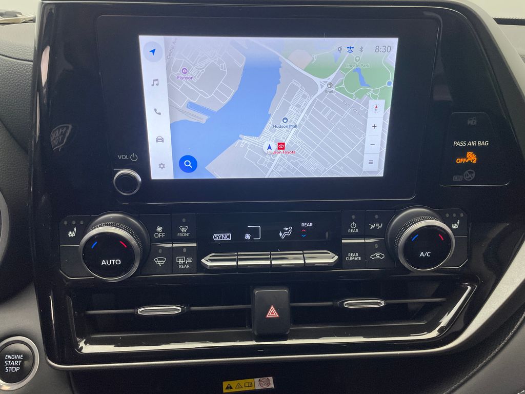 2024 Toyota Highlander XLE 25