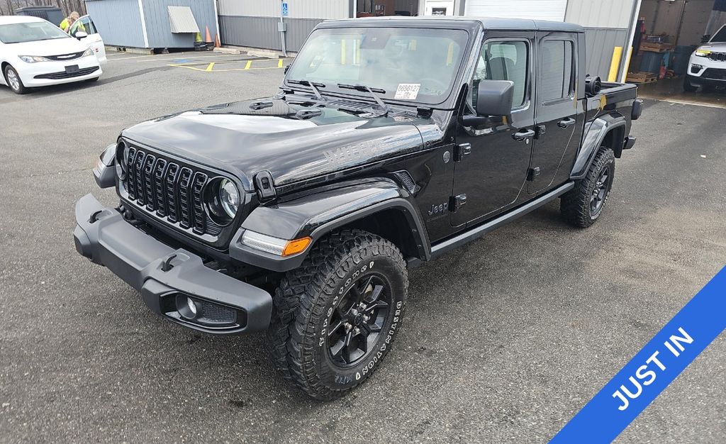 Black Clearcoat 2024 Jeep Gladiator Willys Crew Cab 4WD Pickup Truck Four-Wheel Drive 8-Speed Automatic