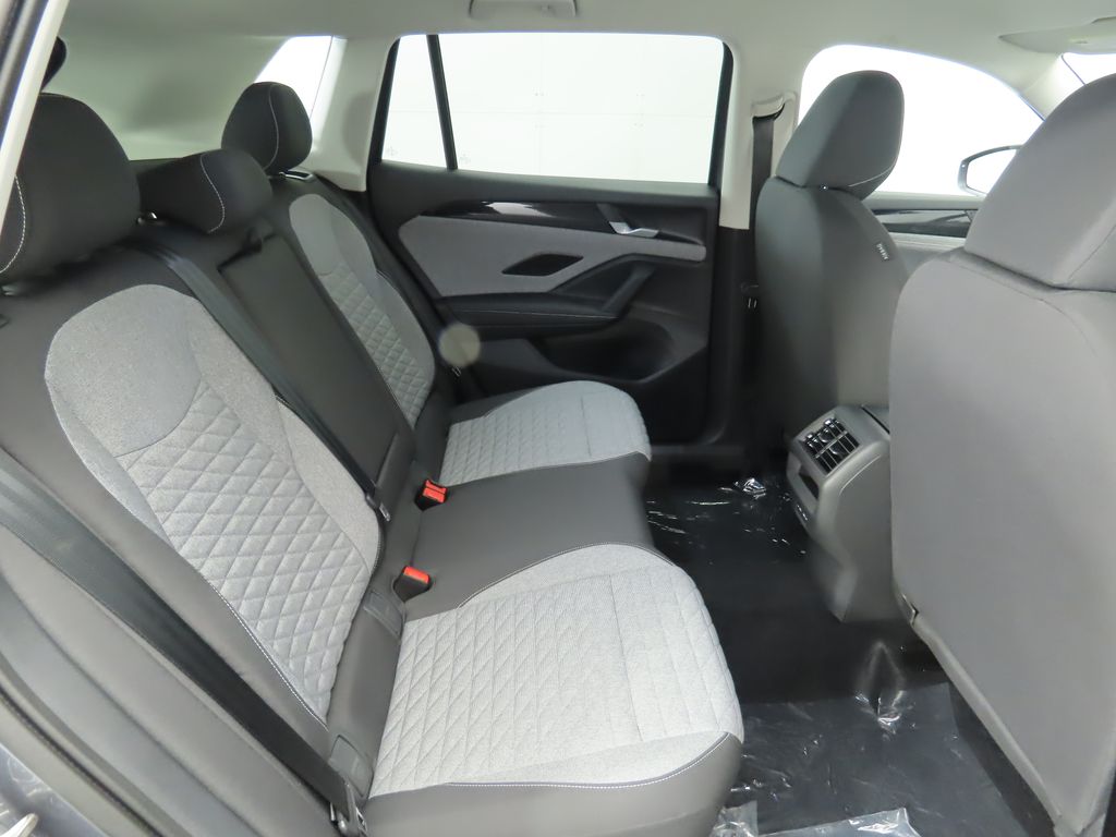 Thumbnail: 2025 Volkswagen Tiguan - 22