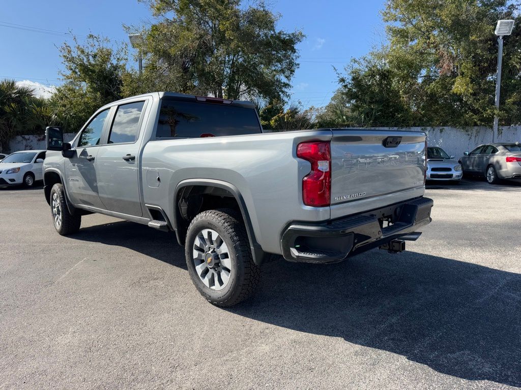 2025 Chevrolet Silverado 2500HD Custom 6