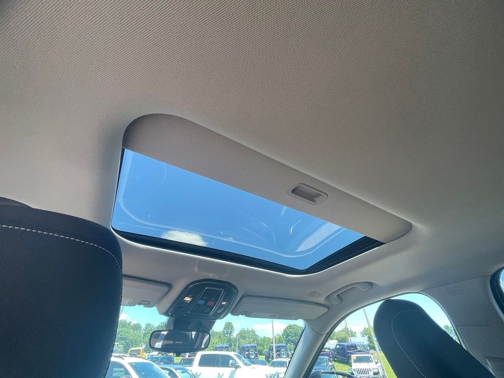 JeepGrand Cherokee7