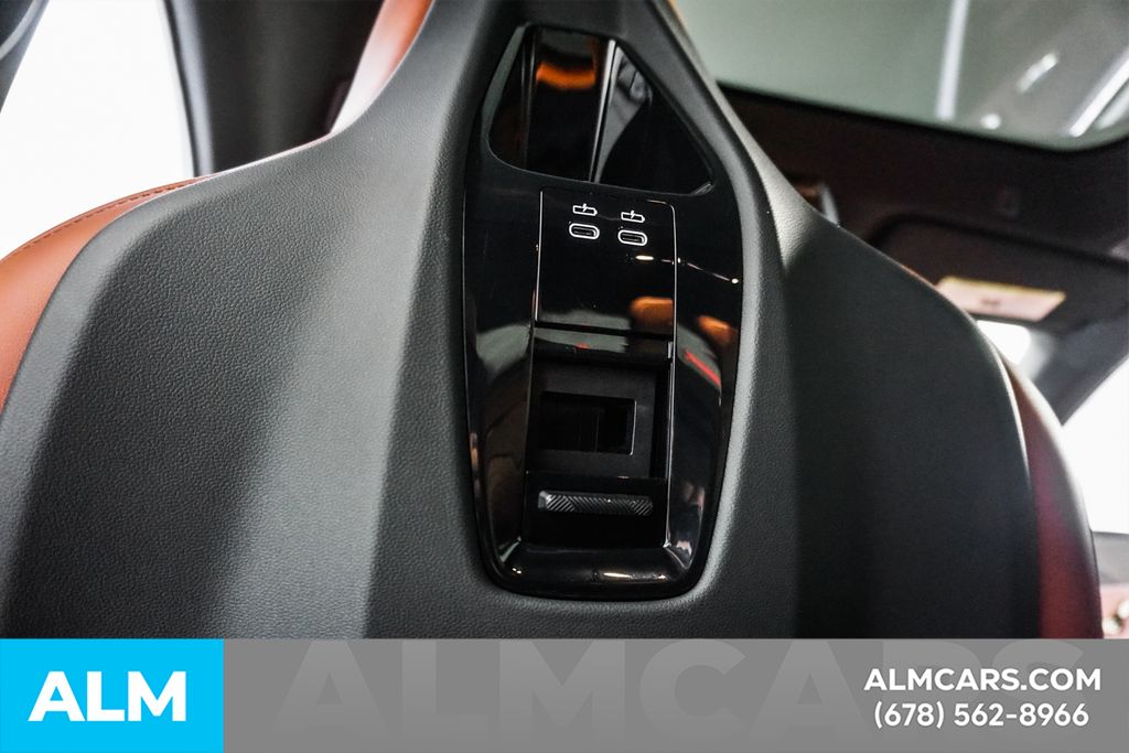 Used 2023 Black BMW M60 image 54