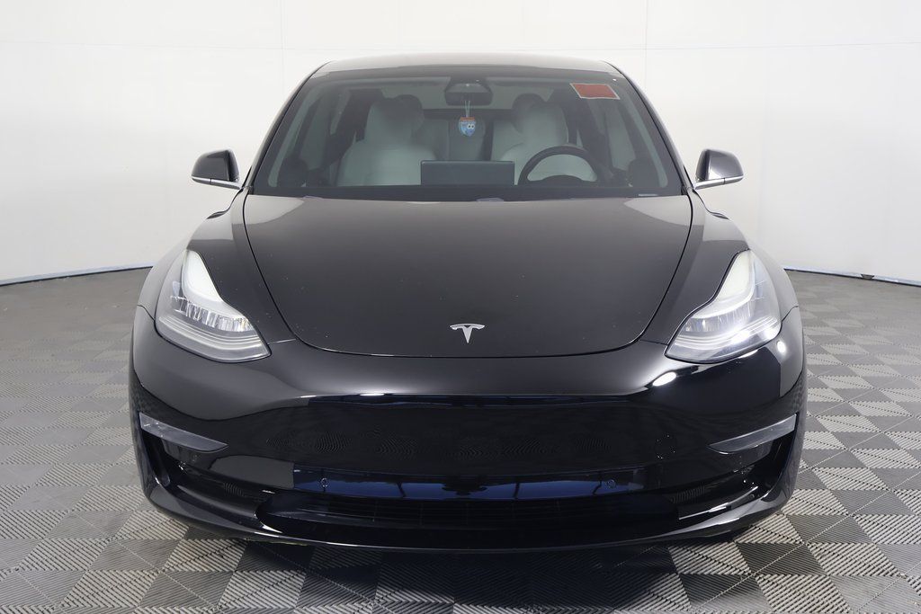 Thumbnail: 2019 Tesla Model 3 - 2