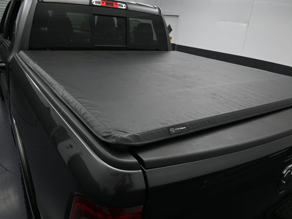 Used 2020 Granite Crystal Metallic Clearcoat Ram Laramie image 40