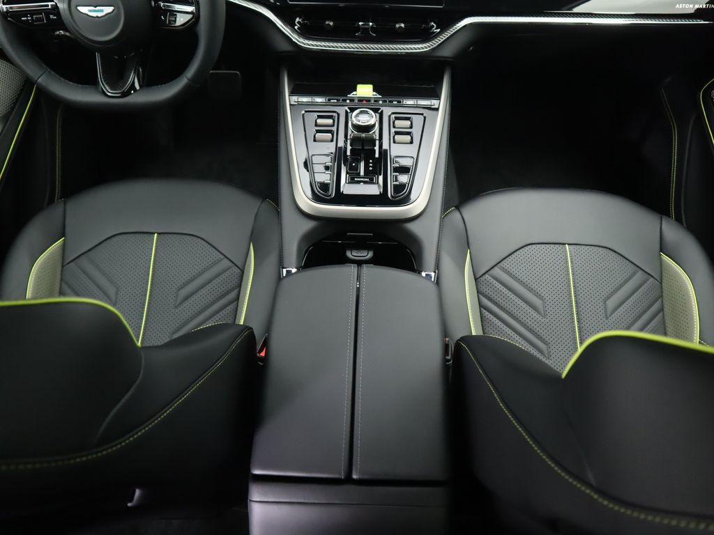 Thumbnail: 2026 Aston Martin DBX - 17