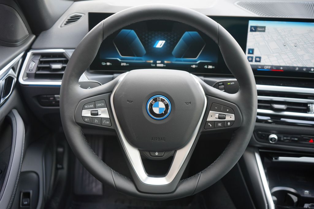 2024 BMW i4 eDrive40 19