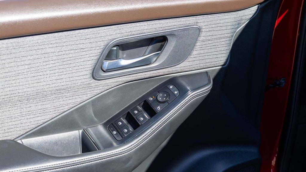 Used 2023 Nissan Rogue SV 4D Sport Utility