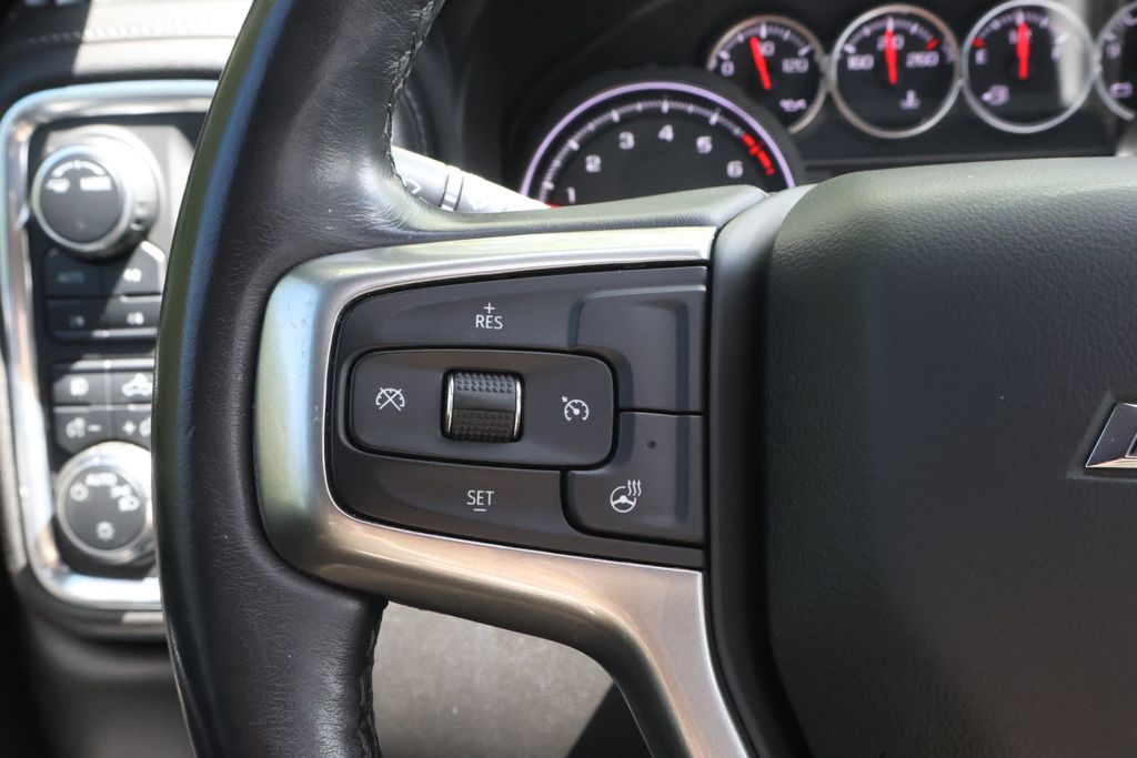 Thumbnail: 2021 Chevrolet Silverado 1500 - 30
