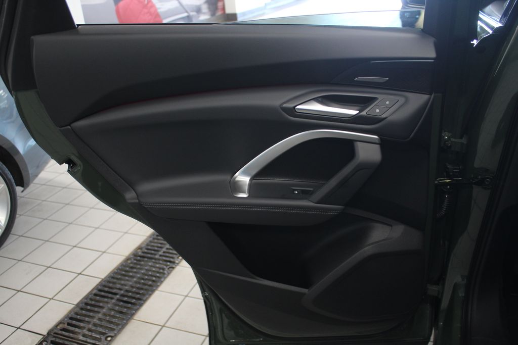 Thumbnail: 2026 Audi Q5 - 32
