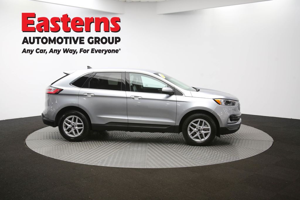 Used 2024 Silver Ford SEL image 43