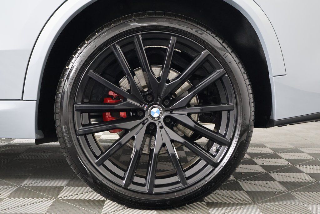 Thumbnail: 2025 BMW X5 - 16