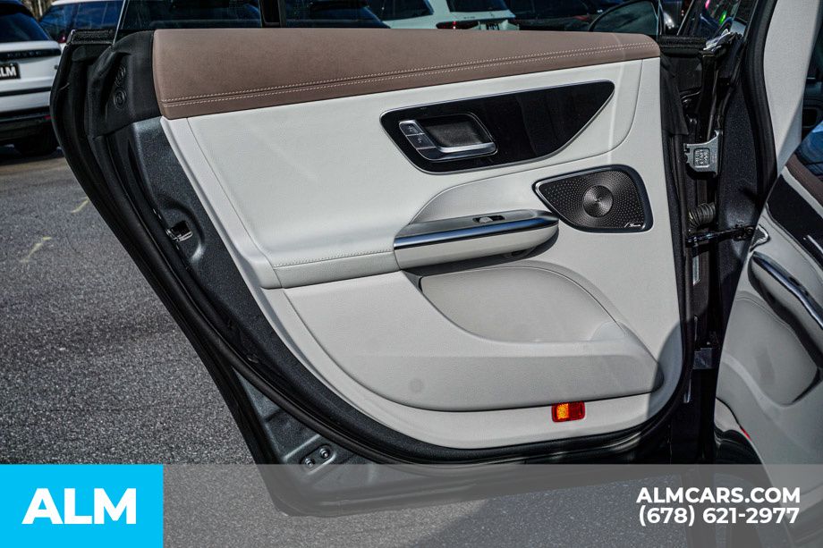 Used 2025 Gray Mercedes-Benz 350+ Sedan image 51
