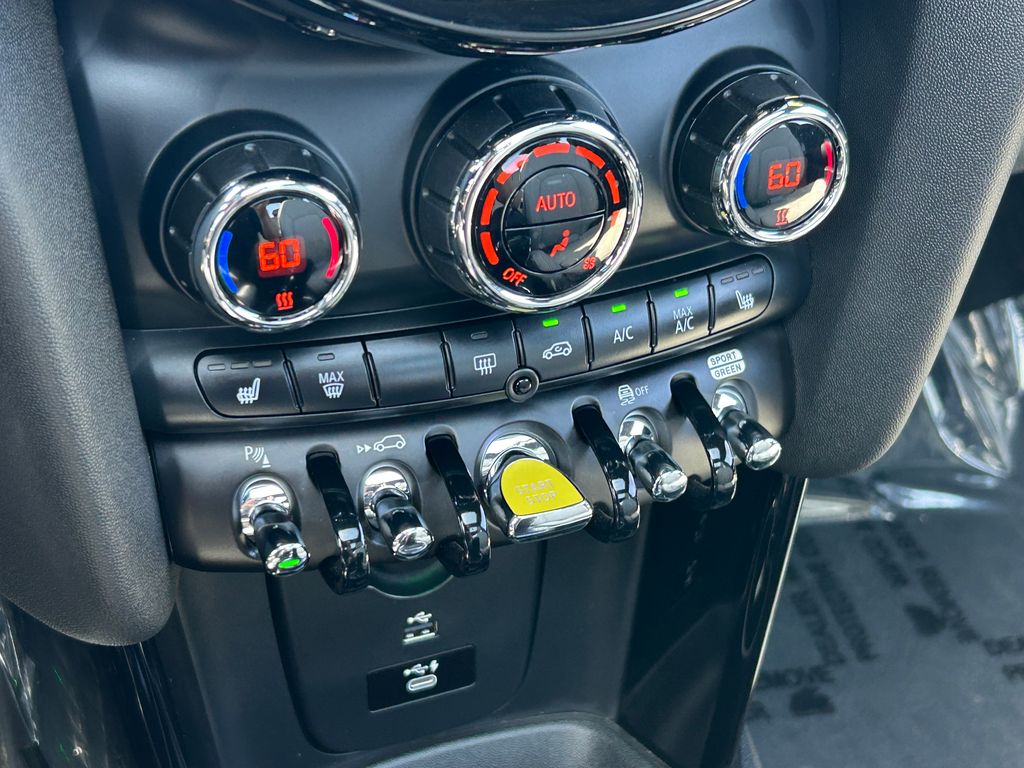 2021 MINI Cooper SE 27