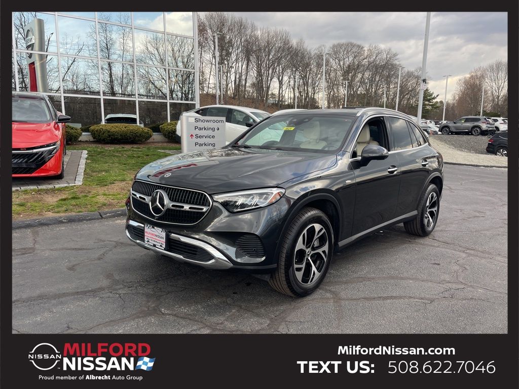 Gray 2025 Mercedes-Benz GLC GLC 350e 4MATIC SUV / Crossover All-Wheel Drive 9-Speed Automatic