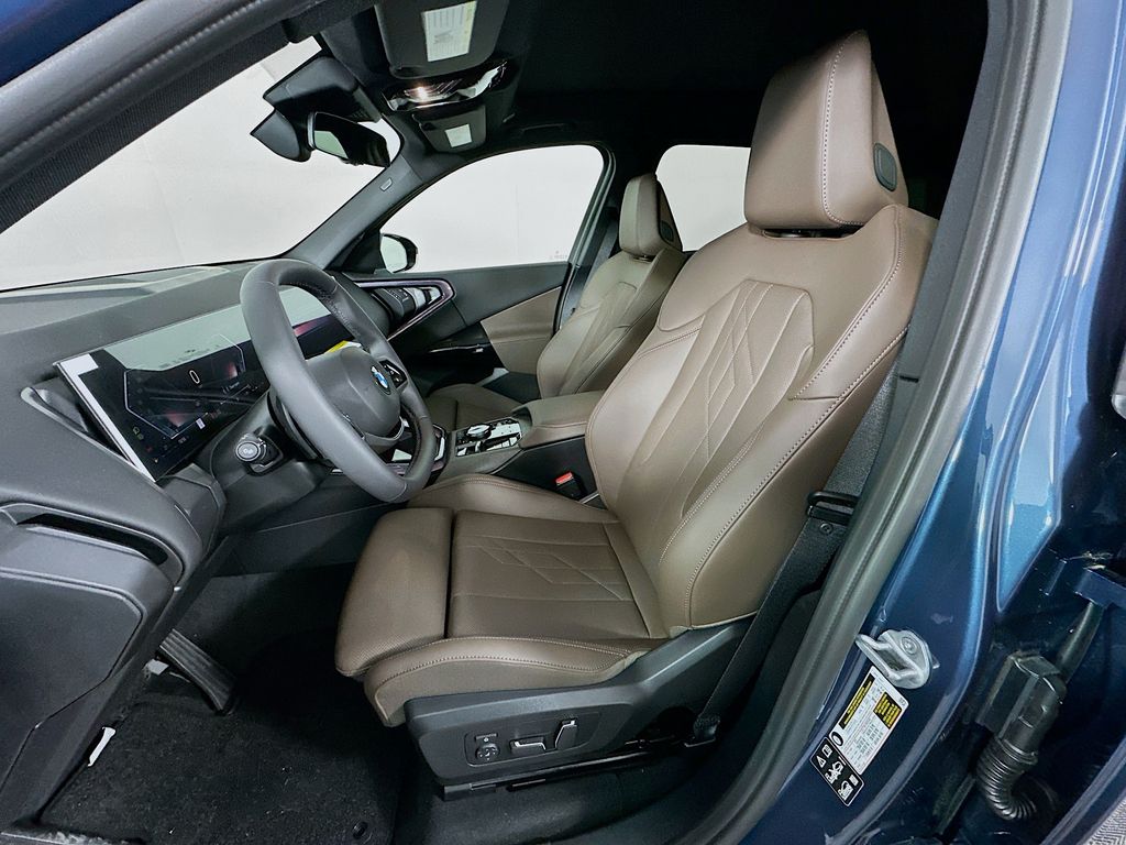 Thumbnail: 2026 BMW X3 - 16