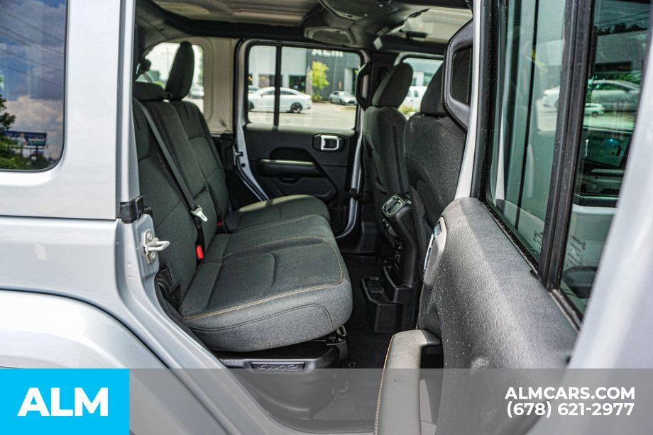 Used 2024 Silver Jeep Sahara 4xe image 22