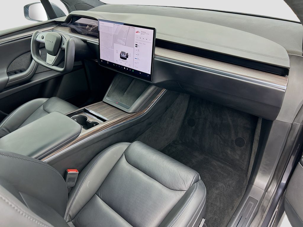 Thumbnail: 2023 Tesla Model X - 24