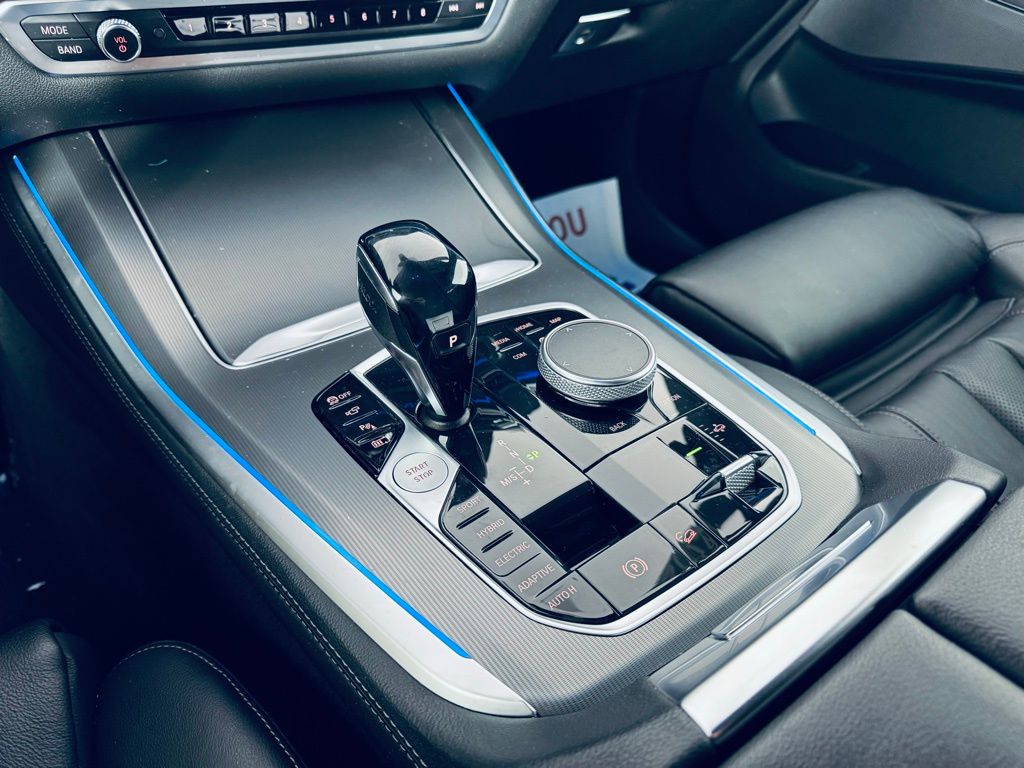 Thumbnail: 2021 BMW X5 - 16