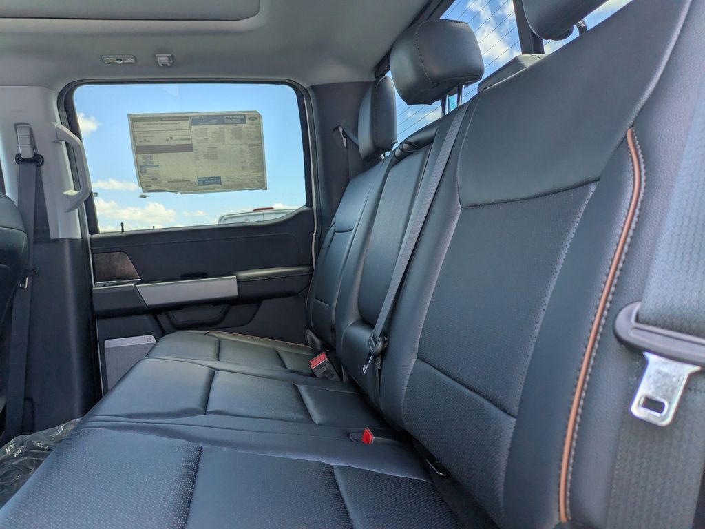 2026 Ford F-350 Super Duty LARIAT
