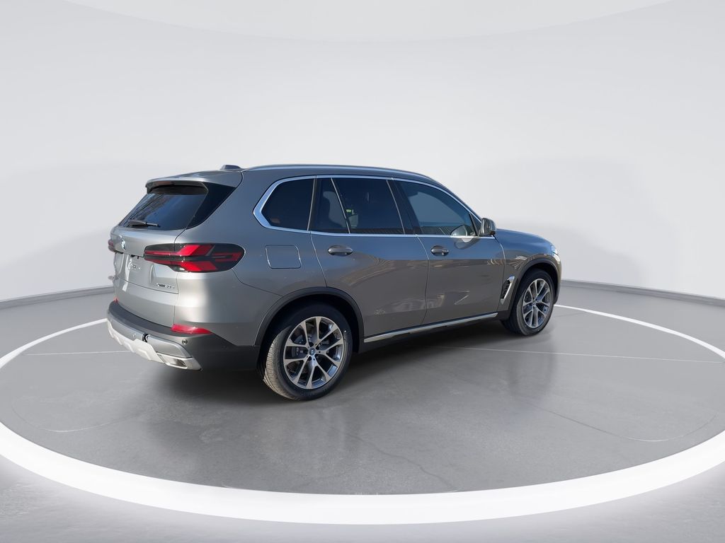 2025 BMW X5 xDrive50e 8