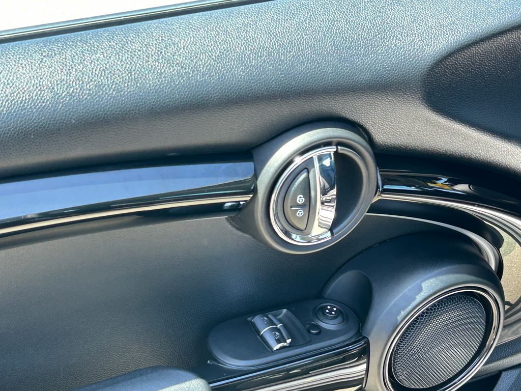 Thumbnail: 2024 MINI Cooper - 12