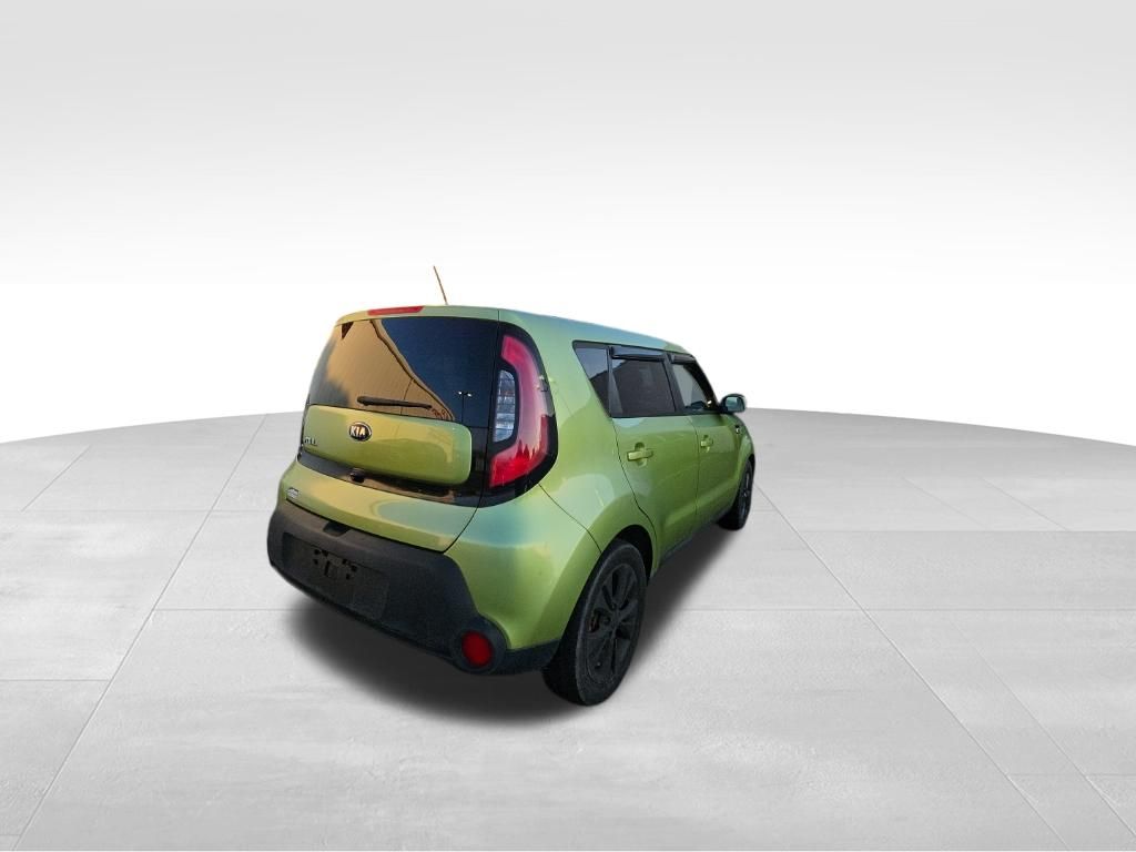 Used 2015 Green Kia Plus image 8