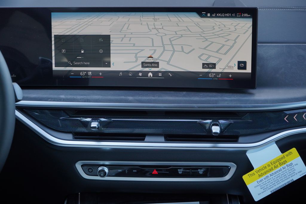 Thumbnail: 2026 BMW X7 - 16