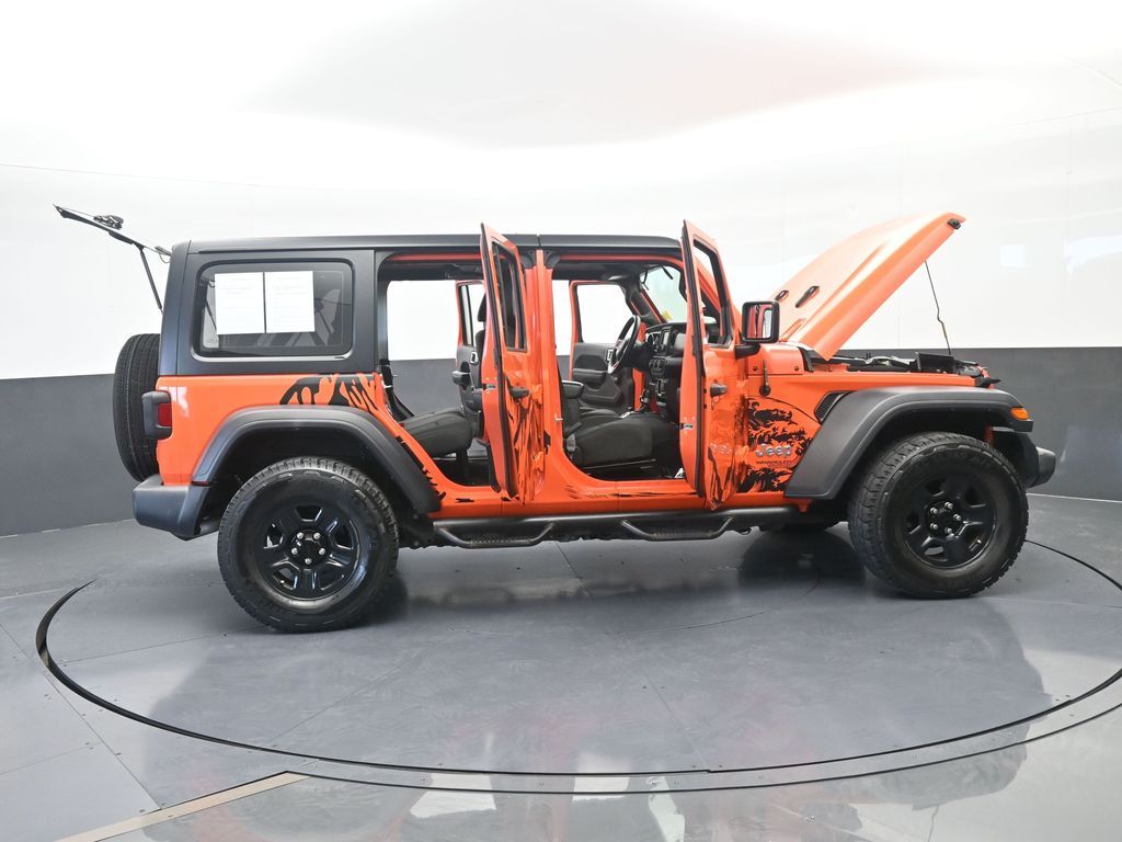Used 2018 Punkn Metallic Clearcoat Jeep Unlimited Sport image 69