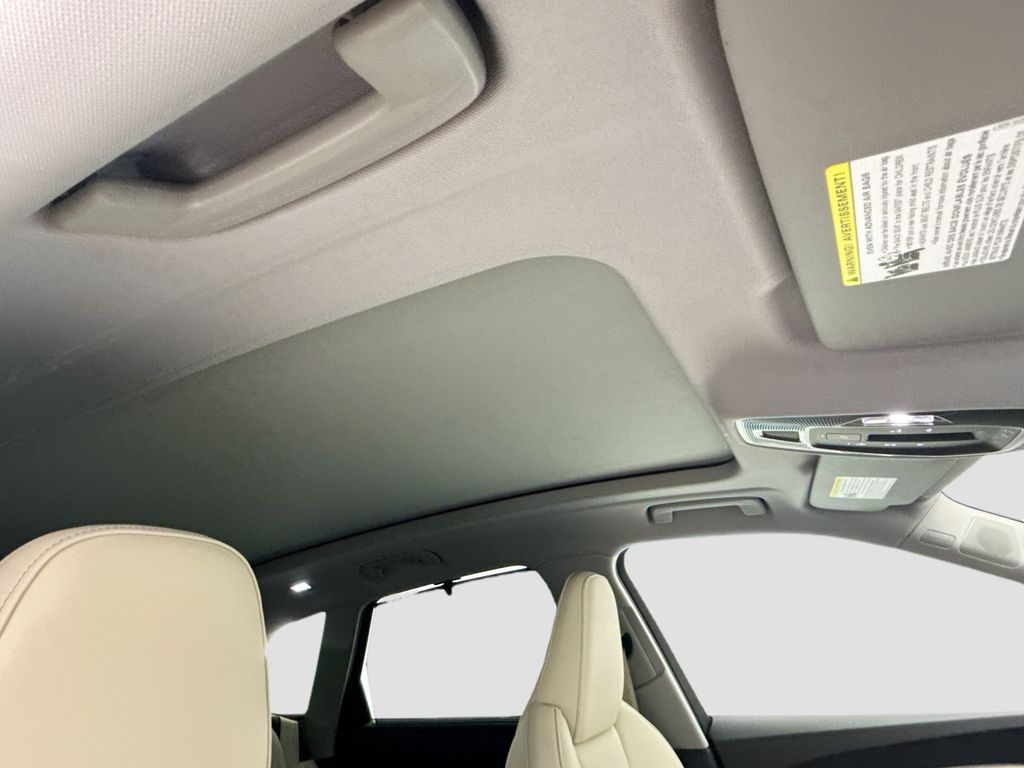 Thumbnail: 2025 Audi Q5 - 17