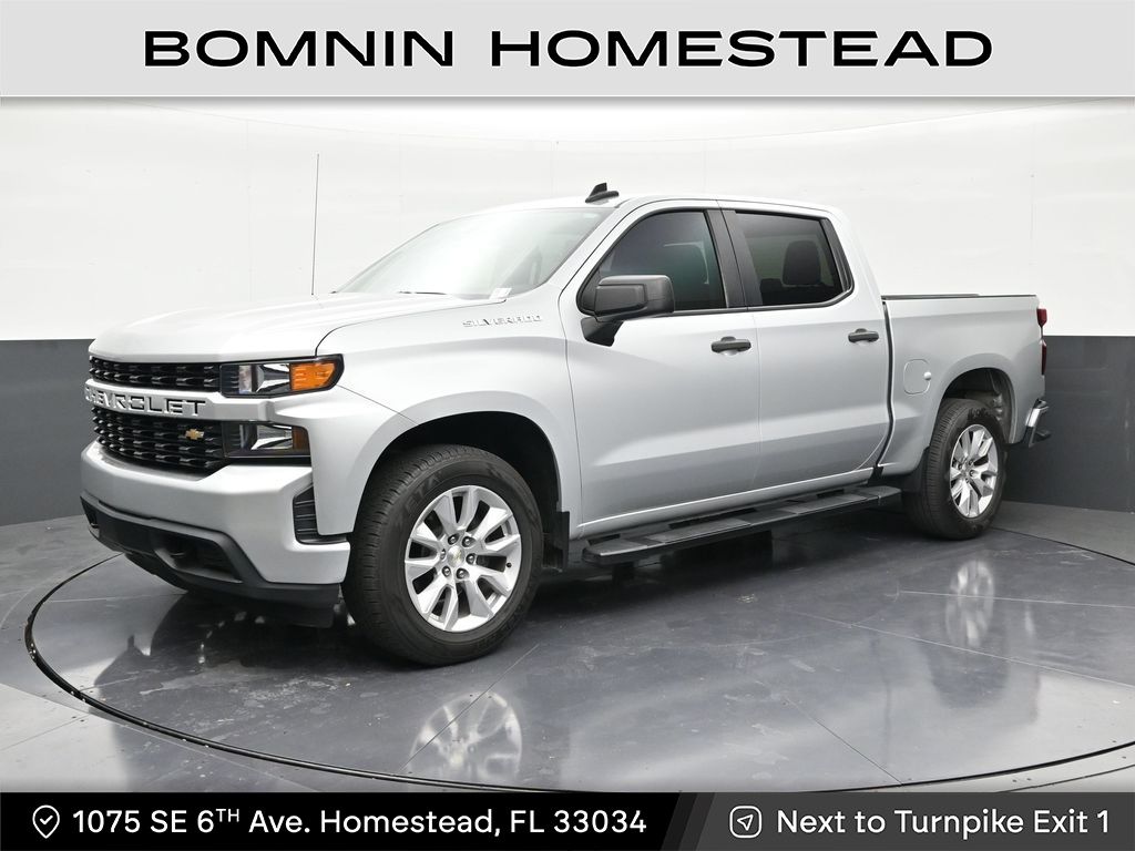 Silver Ice Metallic 2021 Chevrolet Silverado 1500 Custom Crew Cab RWD Pickup Truck 4X2 8-Speed Automatic