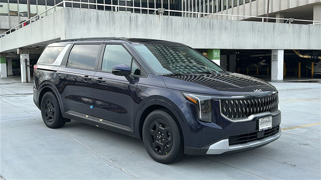 2026 Kia Carnival LX FWD