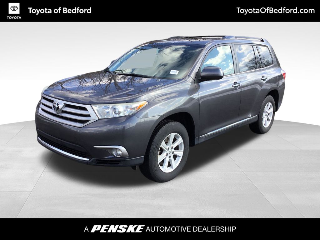 2013 Toyota Highlander SE -
                  Bedford, OH