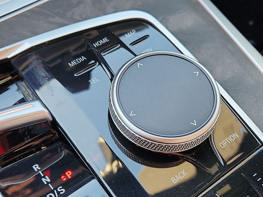 Thumbnail: 2025 BMW X7 - 28