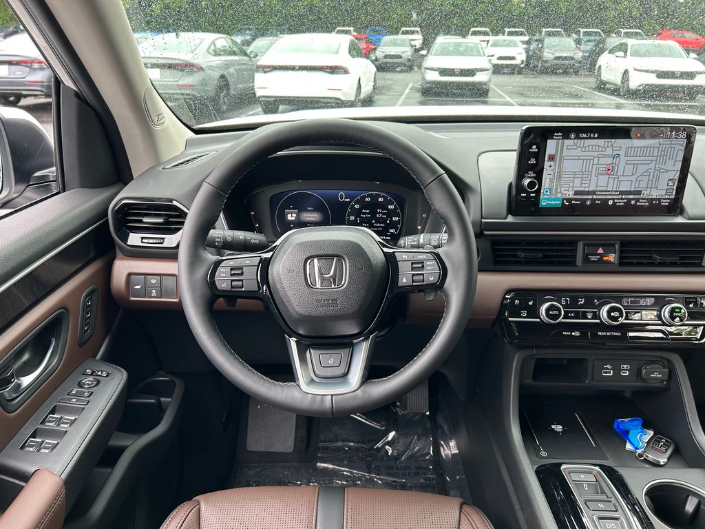 Thumbnail: 2025 Honda Pilot - 14