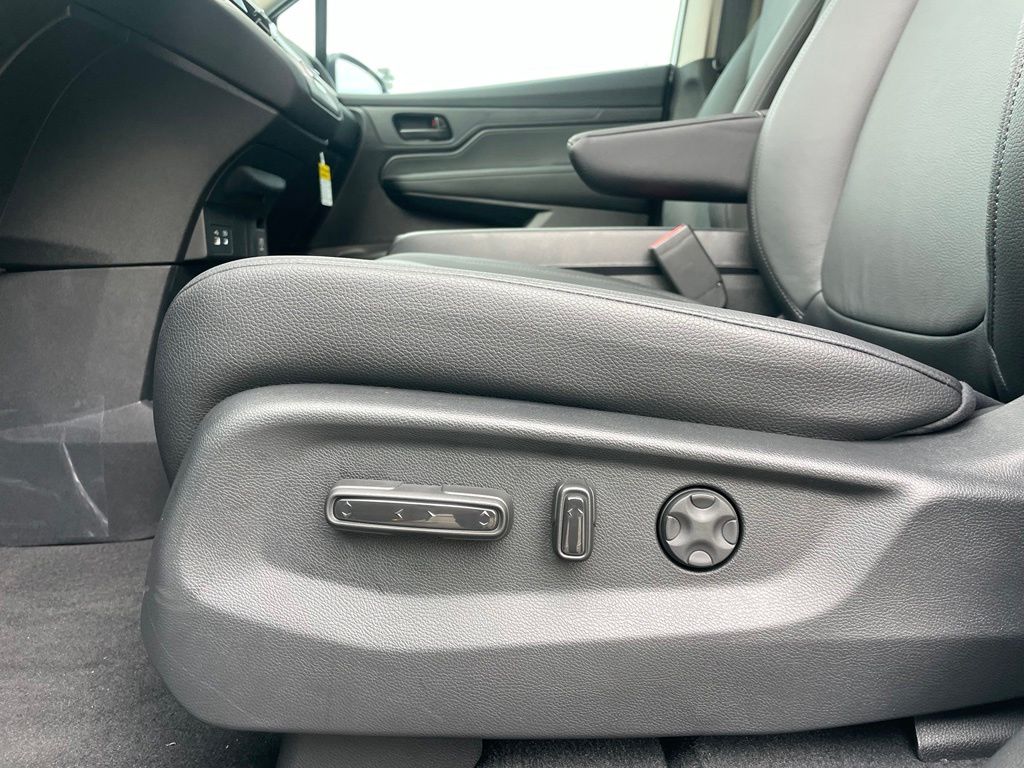 Thumbnail: 2026 Honda Odyssey - 24