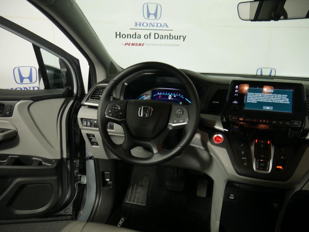Thumbnail: 2023 Honda Odyssey - 17
