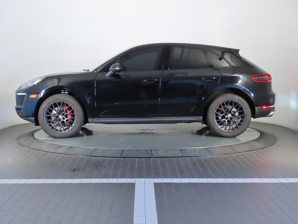 Thumbnail: 2017 Porsche Macan - 2