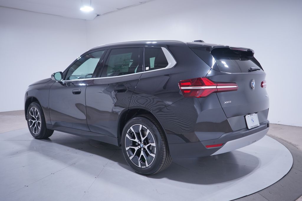 Thumbnail: 2026 BMW X3 - 3