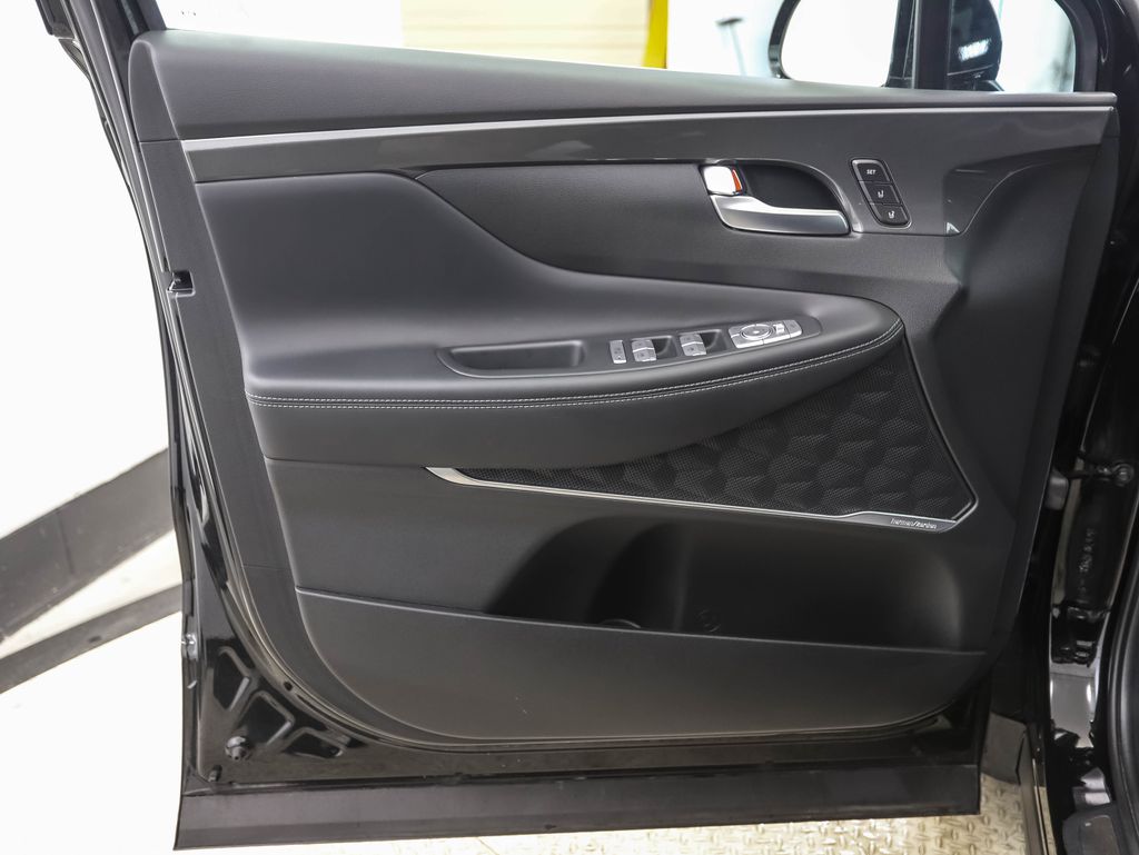 Thumbnail: 2023 Hyundai Santa Fe - 9