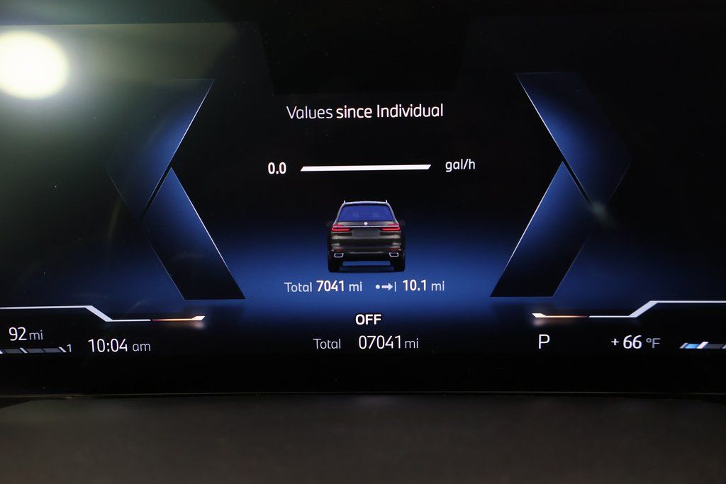 Thumbnail: 2025 BMW X7 - 17