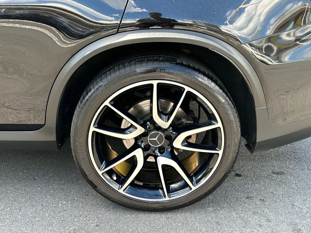 Thumbnail: 2019 Mercedes-Benz GLC - 16