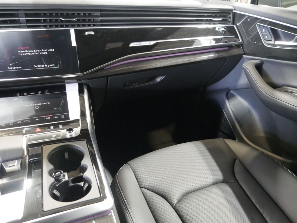 Thumbnail: 2026 Audi Q7 - 25
