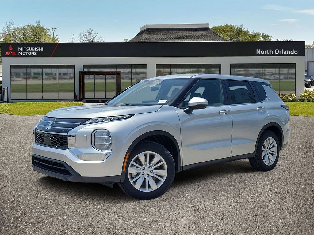 2026 Mitsubishi Outlander ES