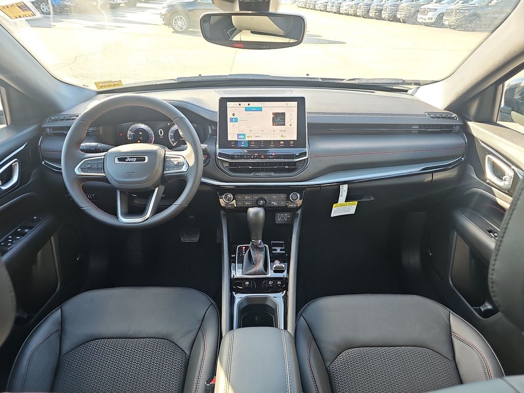 2026 Jeep Compass Trailhawk - Photo 11