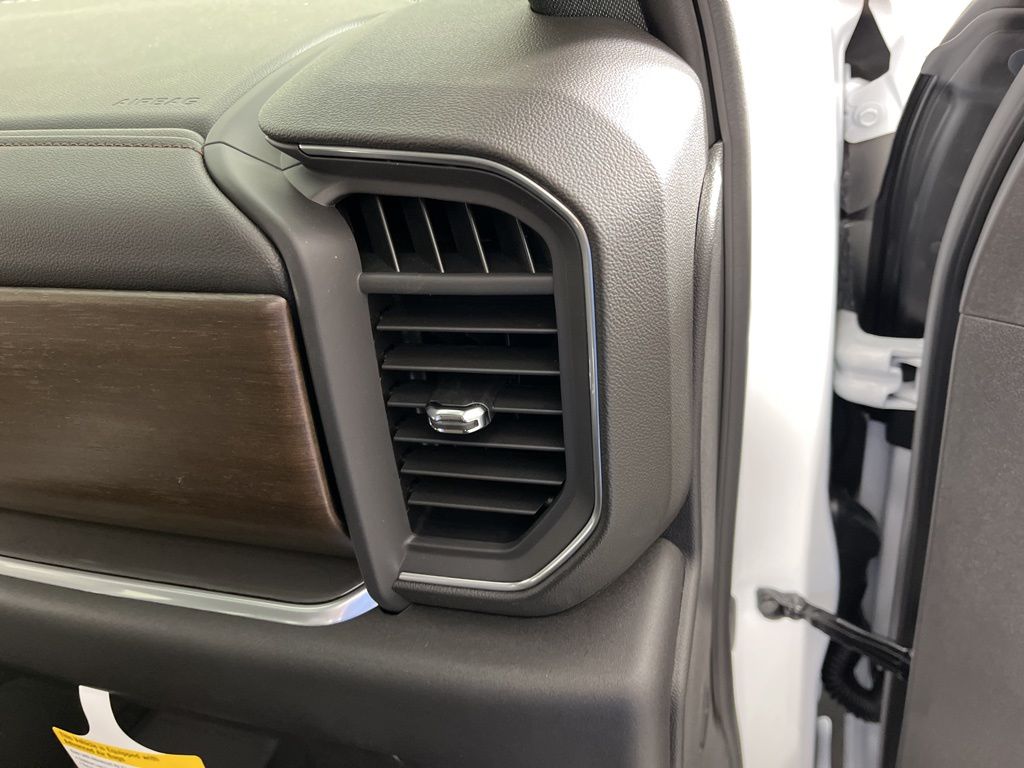 Thumbnail: 2025 Chevrolet Silverado 2500 - 12