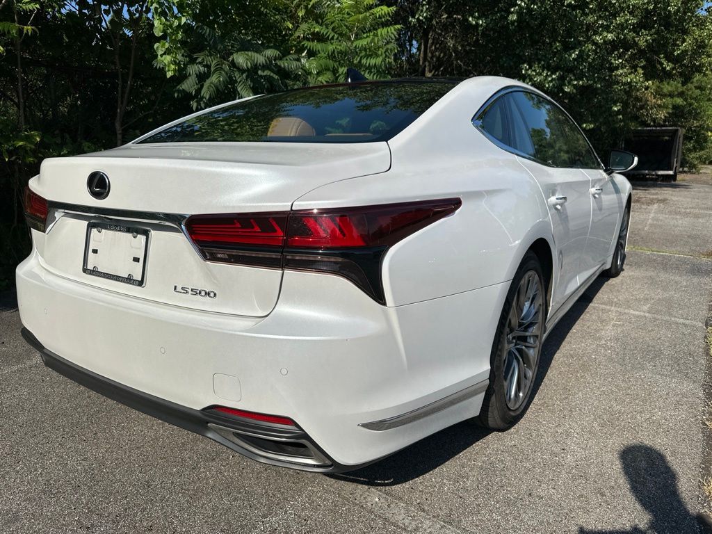 Certified Used 2022 White Lexus 500 Upgraded Interior Pkg image 3