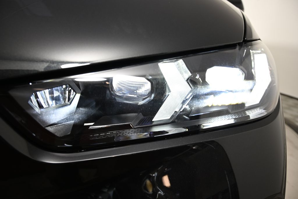 Thumbnail: 2026 BMW X6 - 9